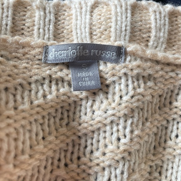 Forever 21 Women’s Creme and White Pattern Cardigan - Picture 4 of 5